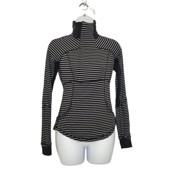 Lululemon Base Runner 1/2 Zip Parallel Stripe Black White / Black Pullover 4. - Picture 1 of 13